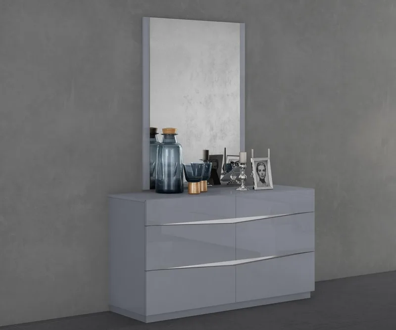 Dresser-008