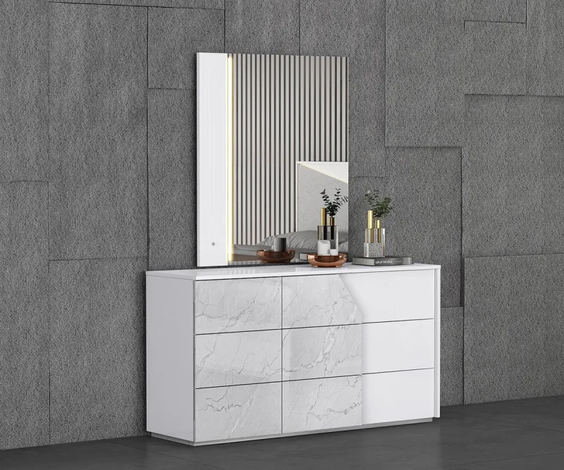 Vanity & Mirror-007