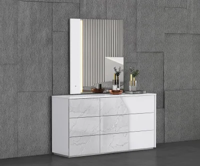 Vanity & Mirror-007